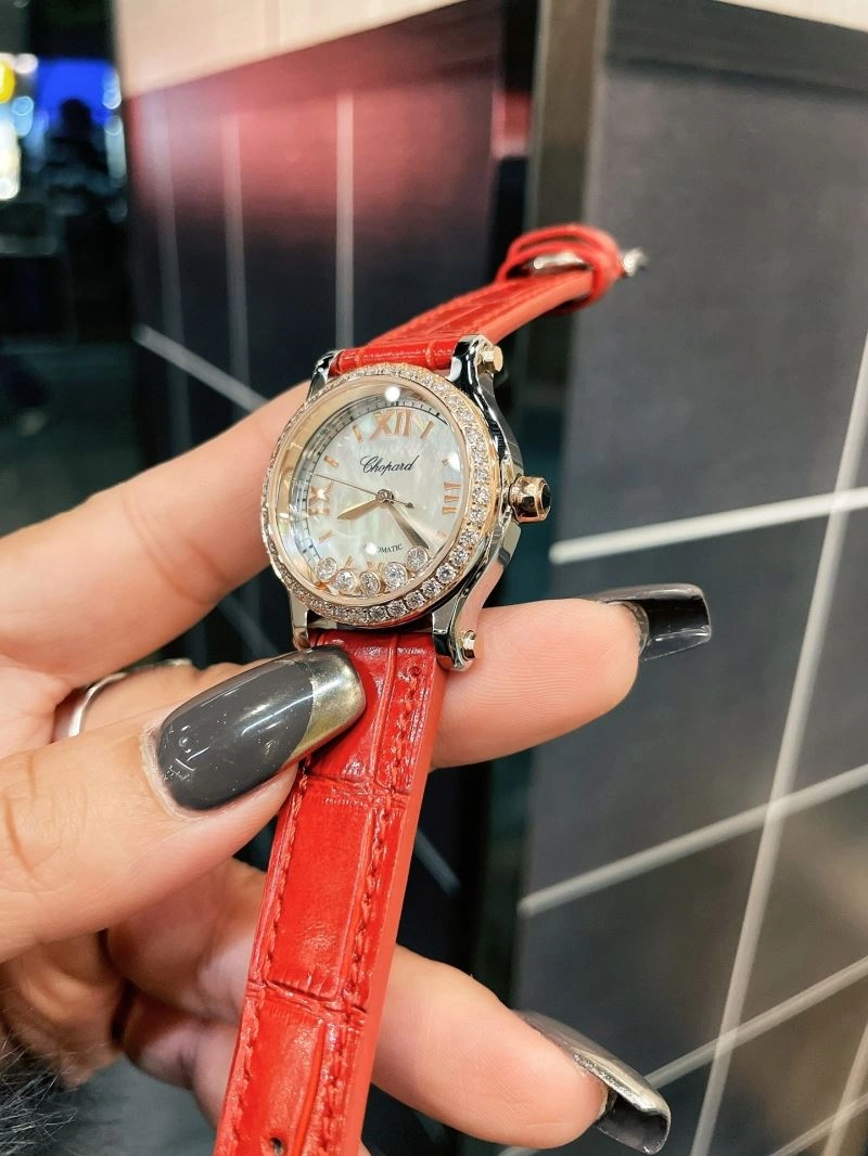 Fashionable CHOPARD Watches 181923