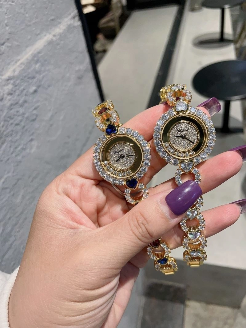 Elegant CHOPARD Watches 181822