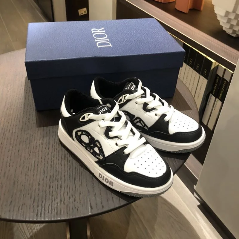 RelaxedFit CHRISTIAN DIOR SHOES 29828