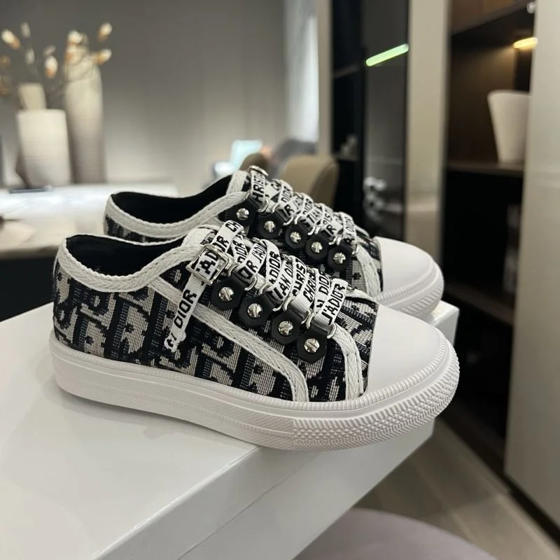 CHRISTIAN DIOR SHOES Modern 29801