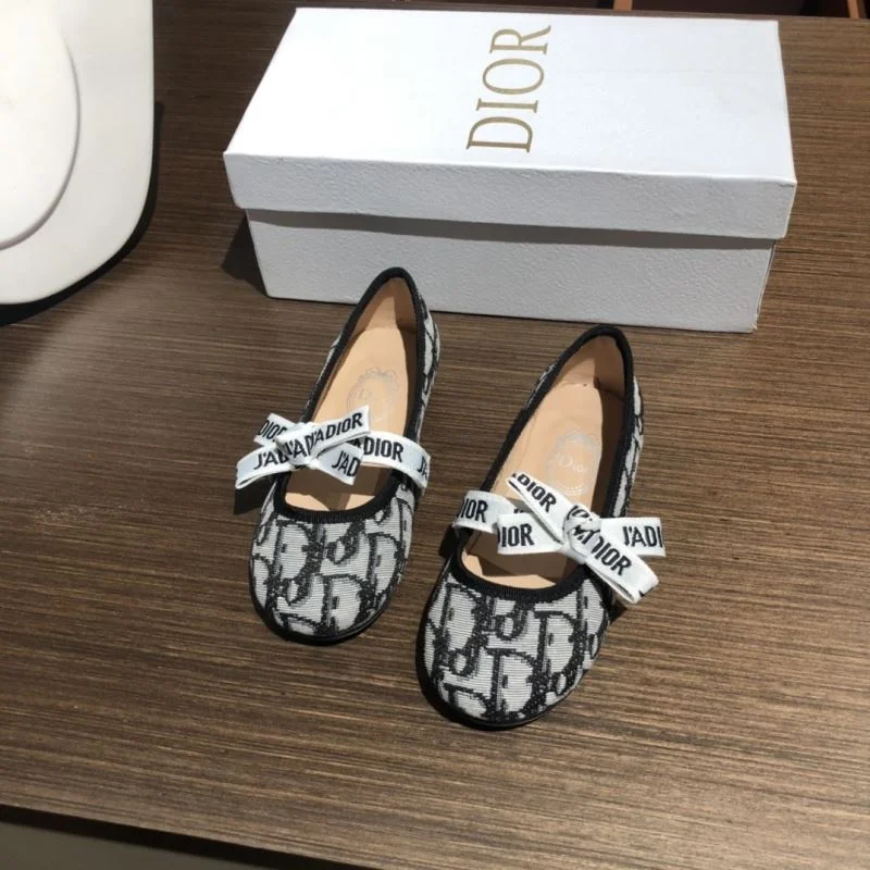 Practical CHRISTIAN DIOR SHOES 30071