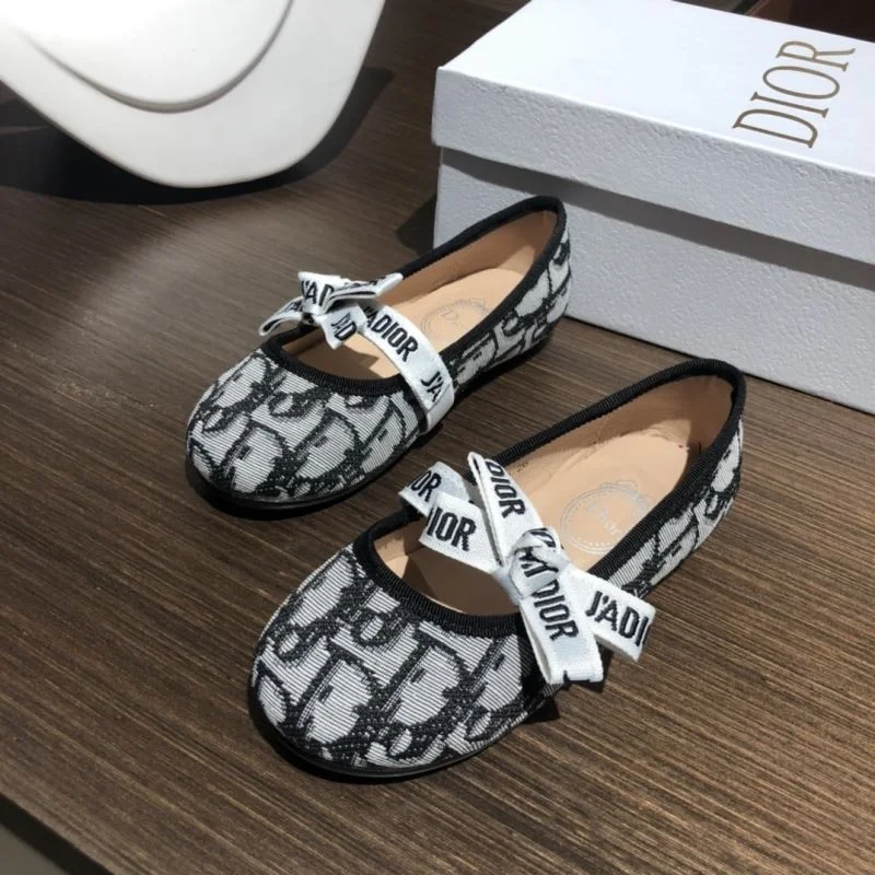 Practical CHRISTIAN DIOR SHOES 30071