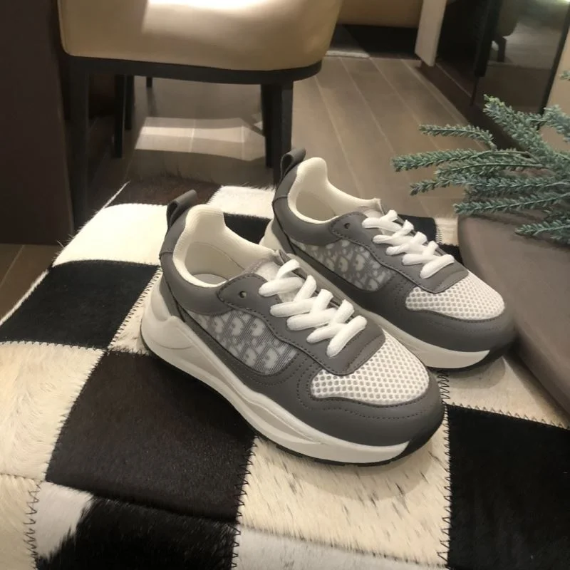 CHRISTIAN DIOR SHOES Trendsetting 30070