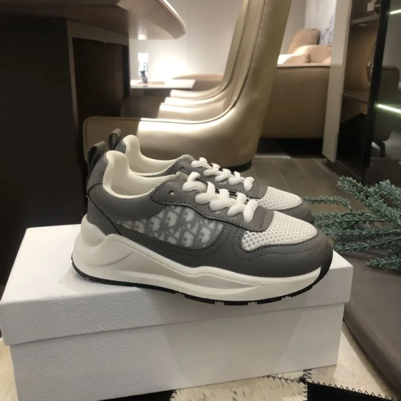 CHRISTIAN DIOR SHOES Trendsetting 30070