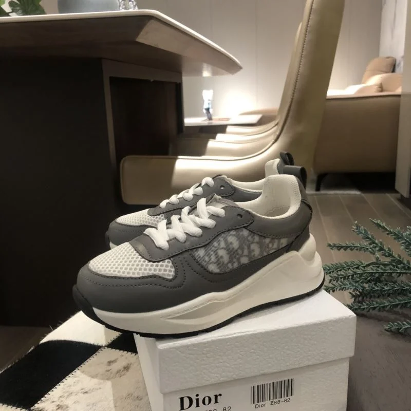 CHRISTIAN DIOR SHOES Trendsetting 30070