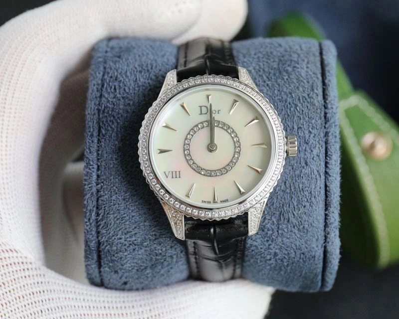 CHRISTIAN DIOR Watches UrbanChic 182089