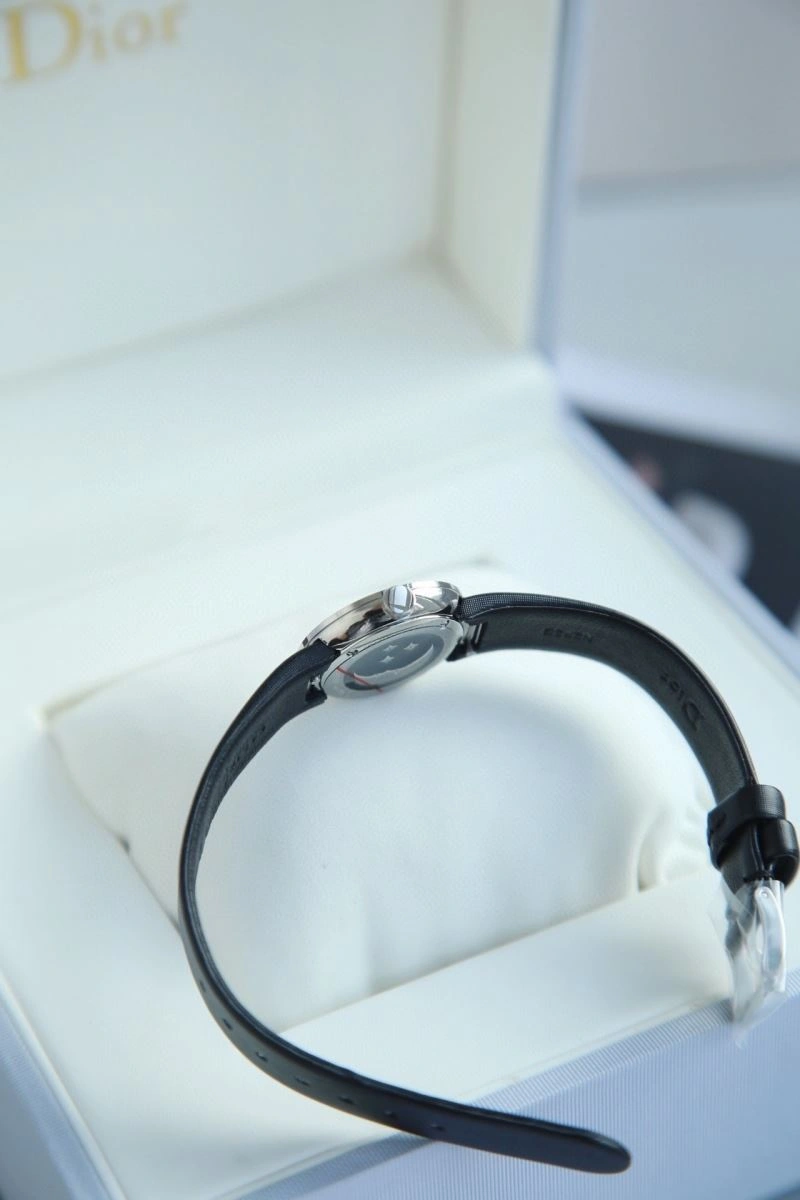 Modern CHRISTIAN DIOR Watches 182086