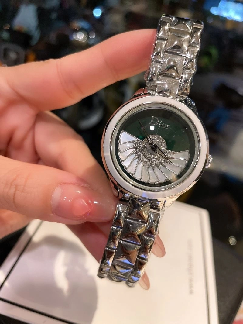 Soft CHRISTIAN DIOR Watches 182077
