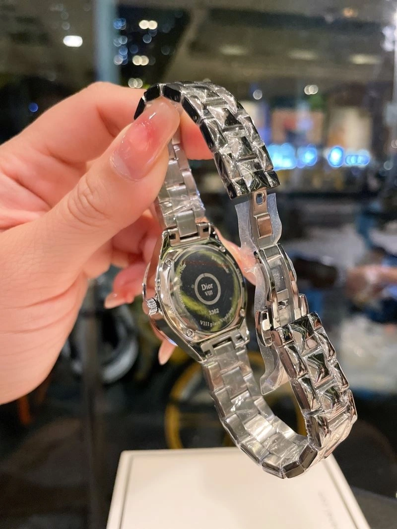 Soft CHRISTIAN DIOR Watches 182077