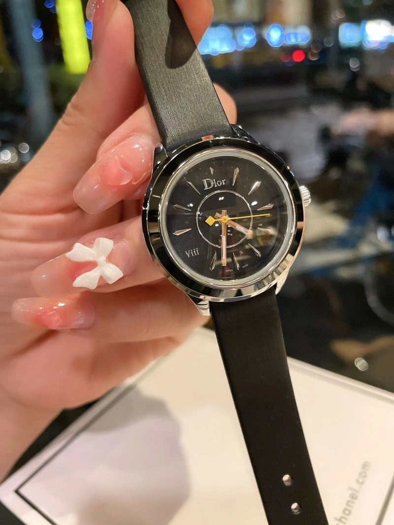 Versatile CHRISTIAN DIOR Watches 182069
