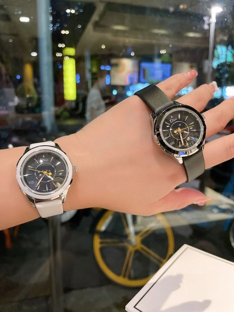 Versatile CHRISTIAN DIOR Watches 182069