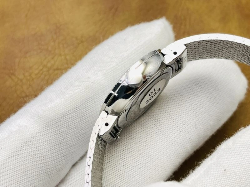 Durable CHRISTIAN DIOR Watches 182055