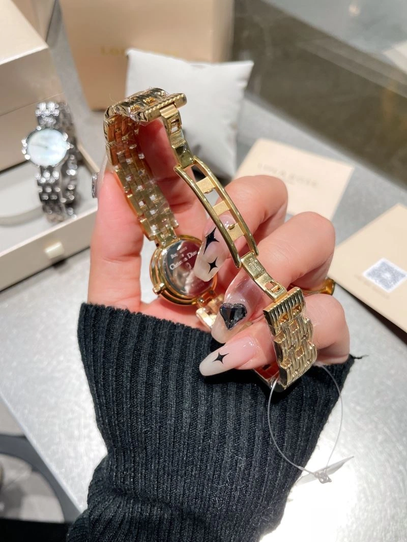 Versatile CHRISTIAN DIOR Watches 182048