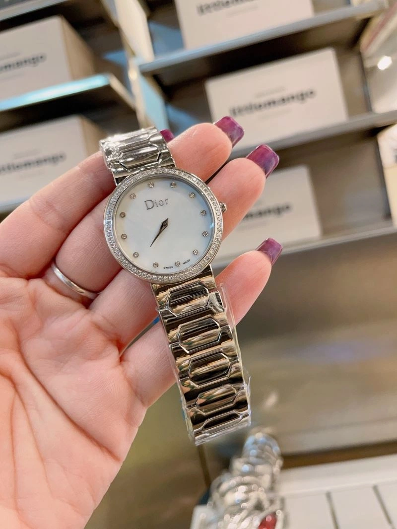 CHRISTIAN DIOR Watches Elegant 182043