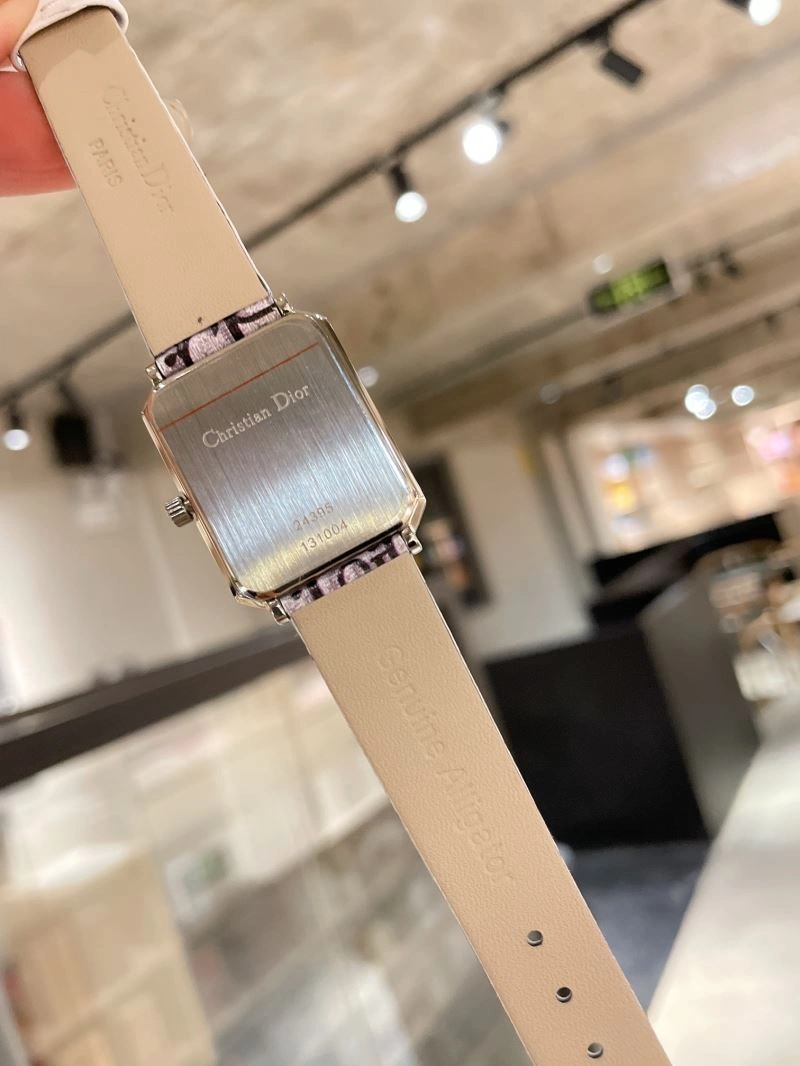 CHRISTIAN DIOR Watches Compact 182044