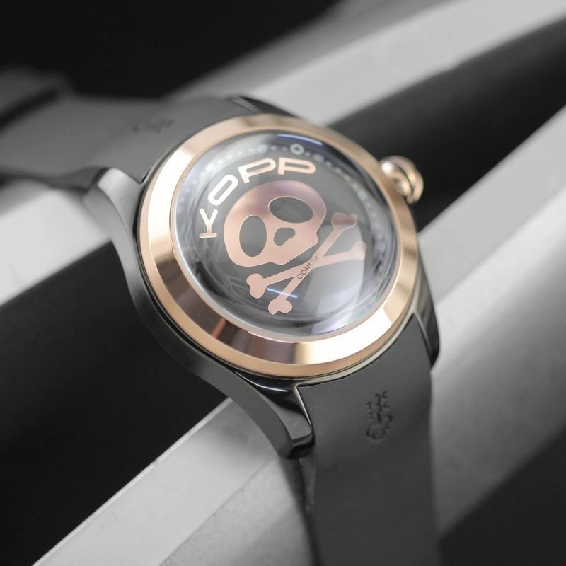 Supportive CORUM Watches 182127