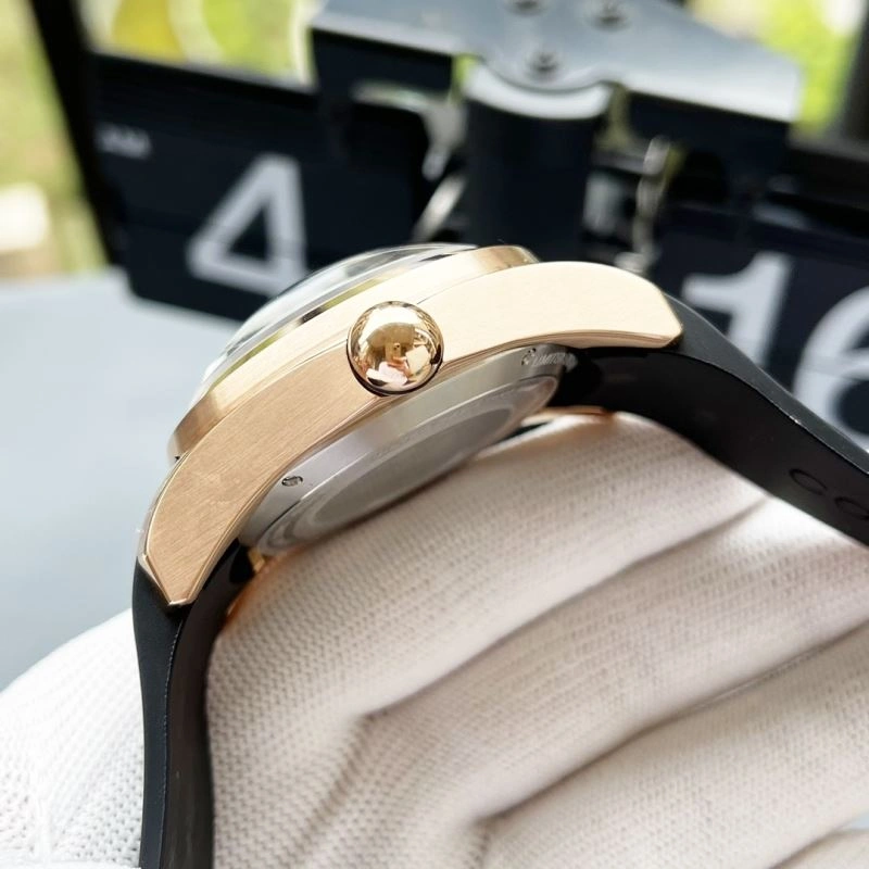Modern CORUM Watches 182113