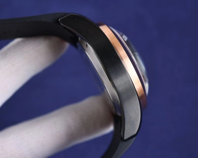 ComfortFit CORUM Watches 182118