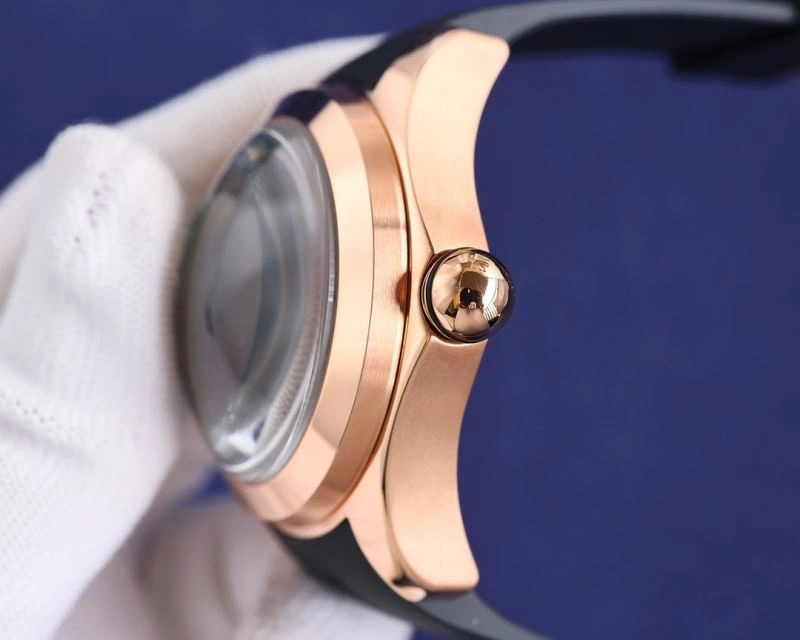 CORUM Watches BestValue 182108