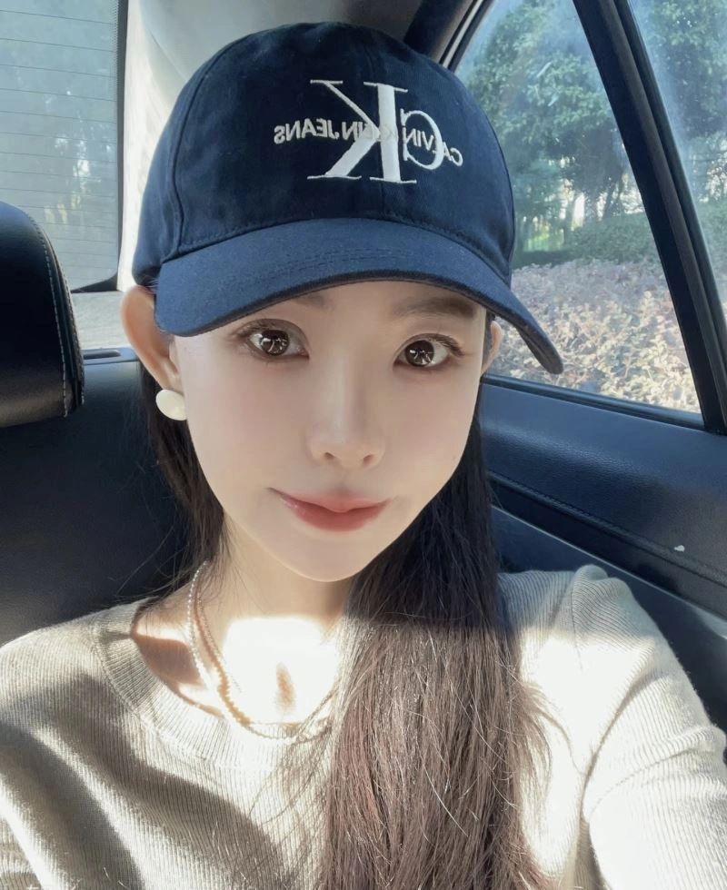 Neat Calvin Klein Caps 260487