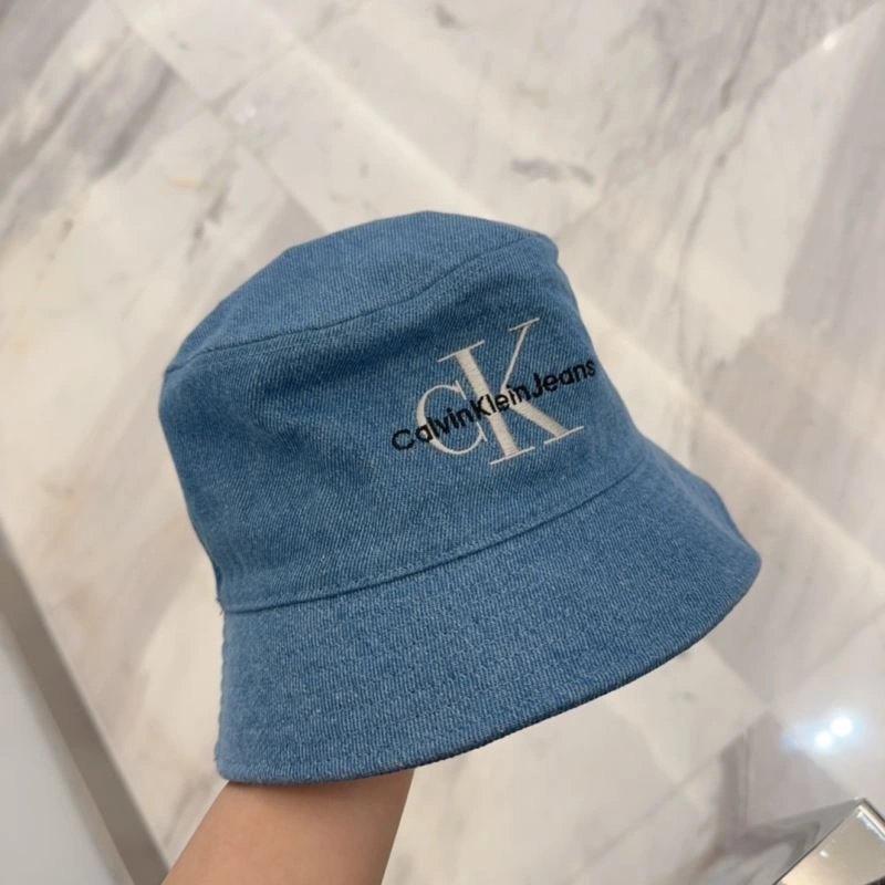 Cozy Calvin Klein Caps 260490