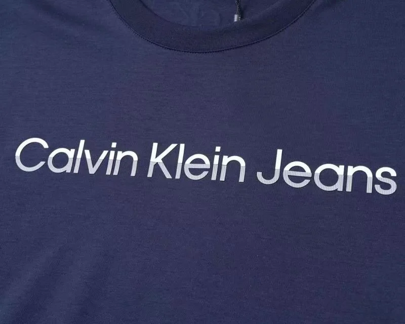 Vibrant Calvin Klein T-Shirts 164628