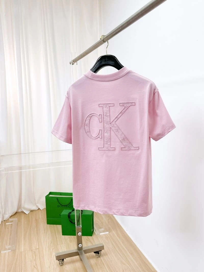 Fashionable Calvin Klein T-Shirts 161937