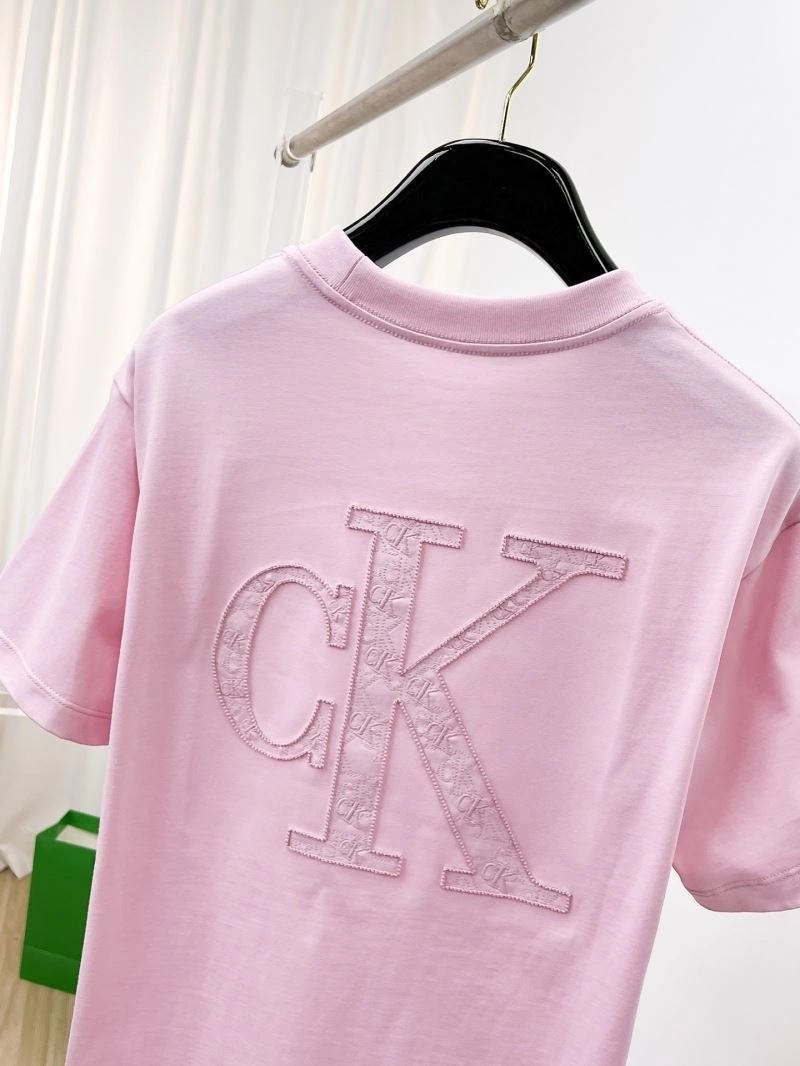 Fashionable Calvin Klein T-Shirts 161937