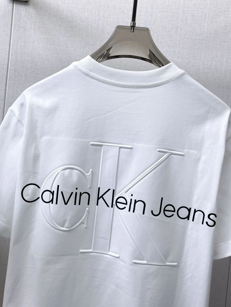 Calvin Klein T-Shirts ModernLook 158615