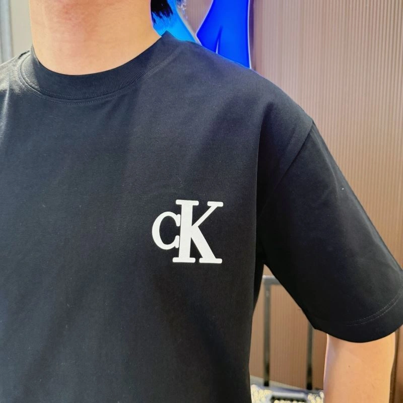 Popular Calvin Klein T-Shirts 158607