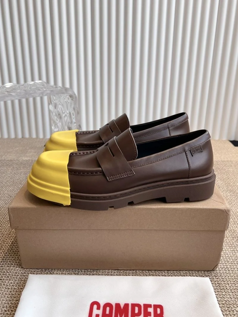Flexible Camper Shoes 8264