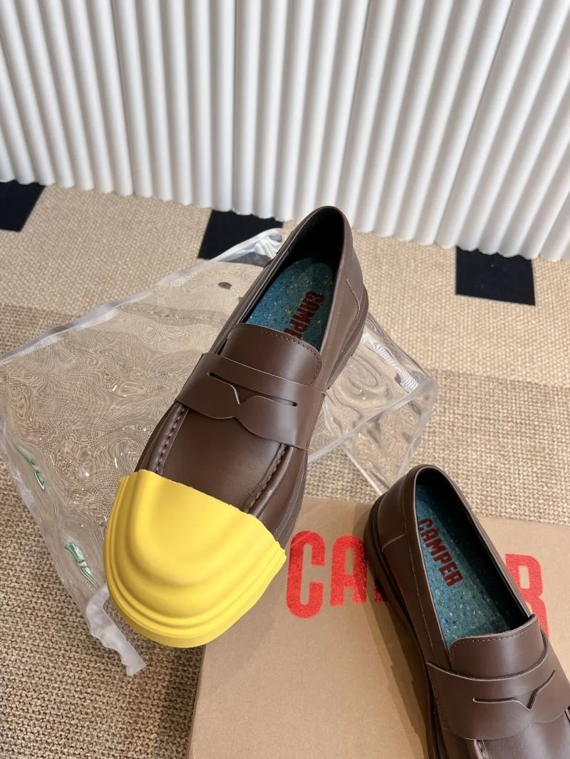 Flexible Camper Shoes 8264