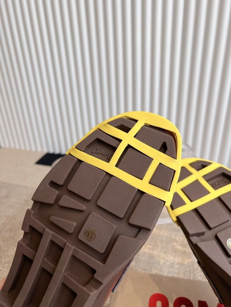 Flexible Camper Shoes 8264