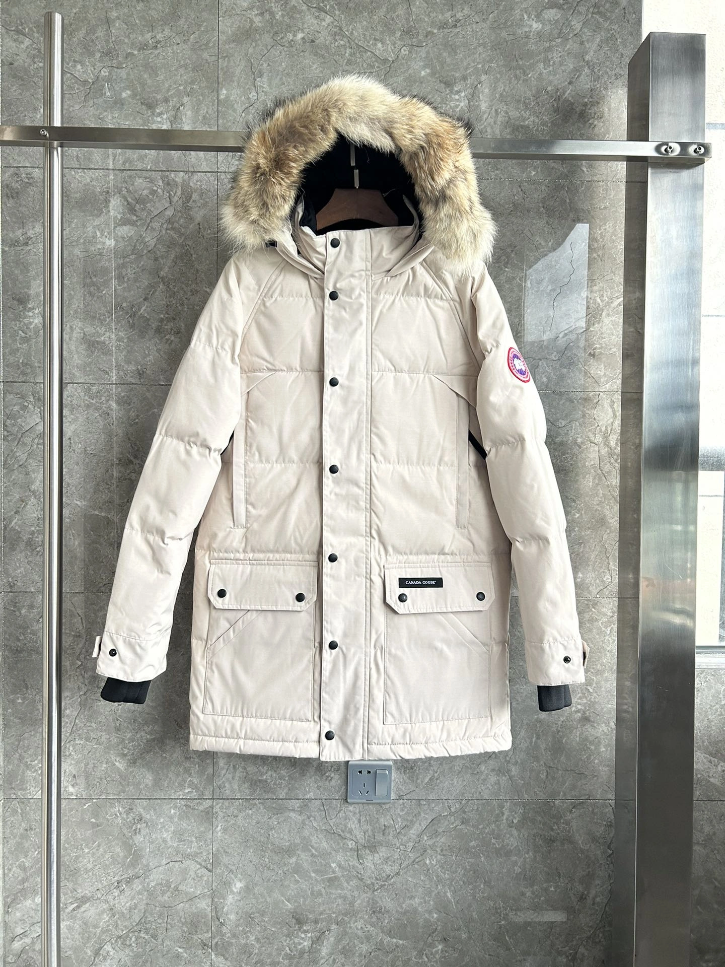 Canada Goose Down Jackets WaterResistant 106648