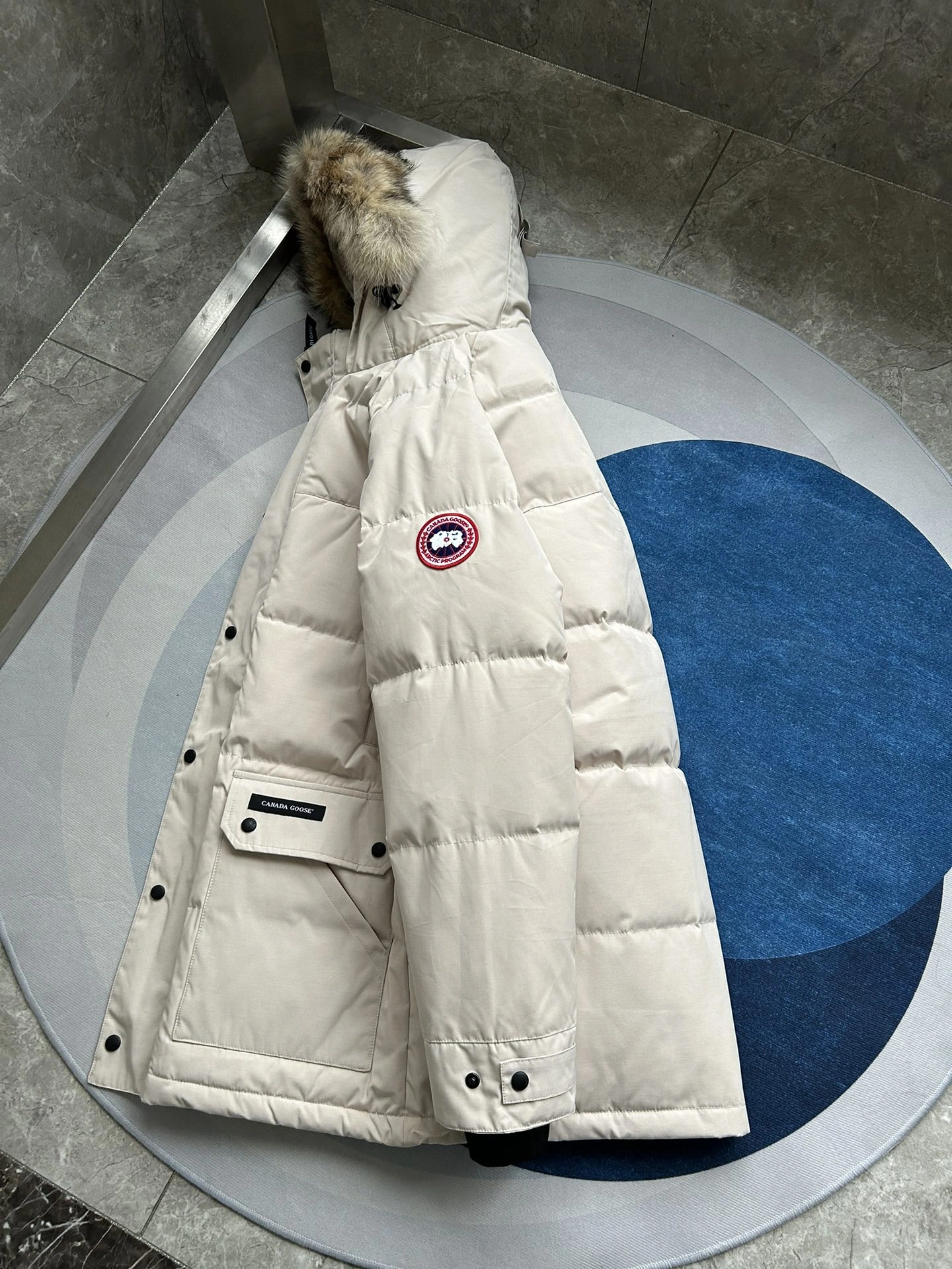 Canada Goose Down Jackets WaterResistant 106648