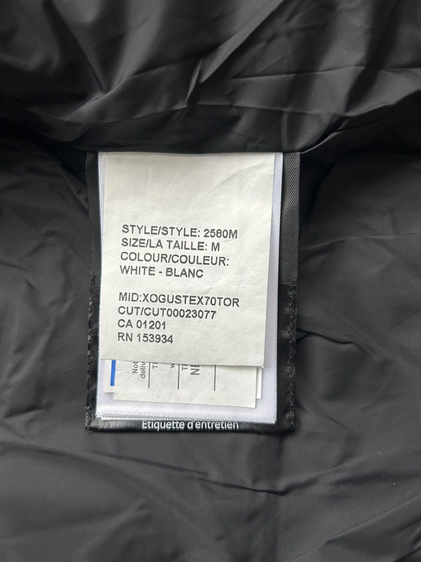 Canada Goose Down Jackets WaterResistant 106648