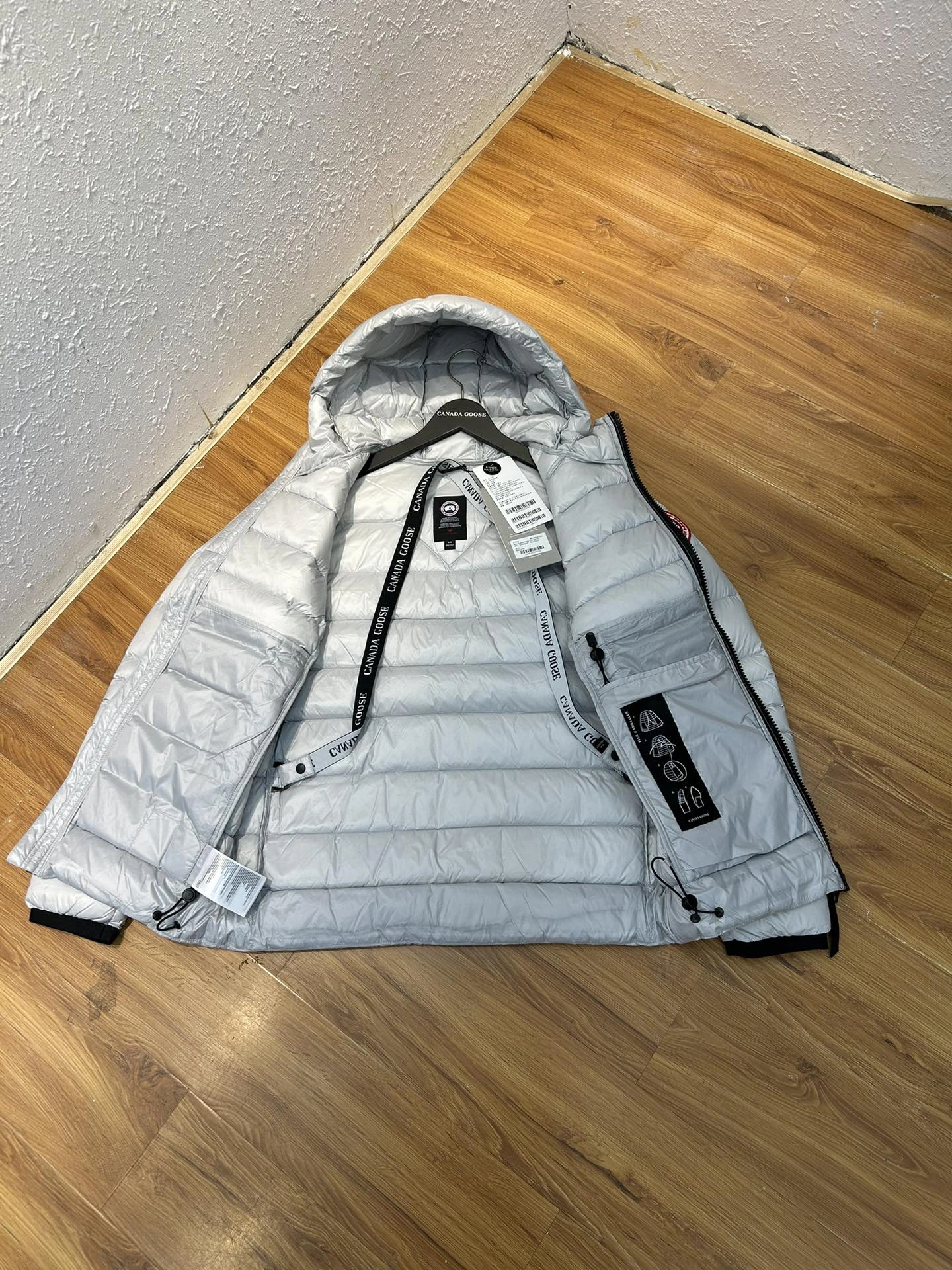WellDesigned Canada Goose Down Jackets 106644