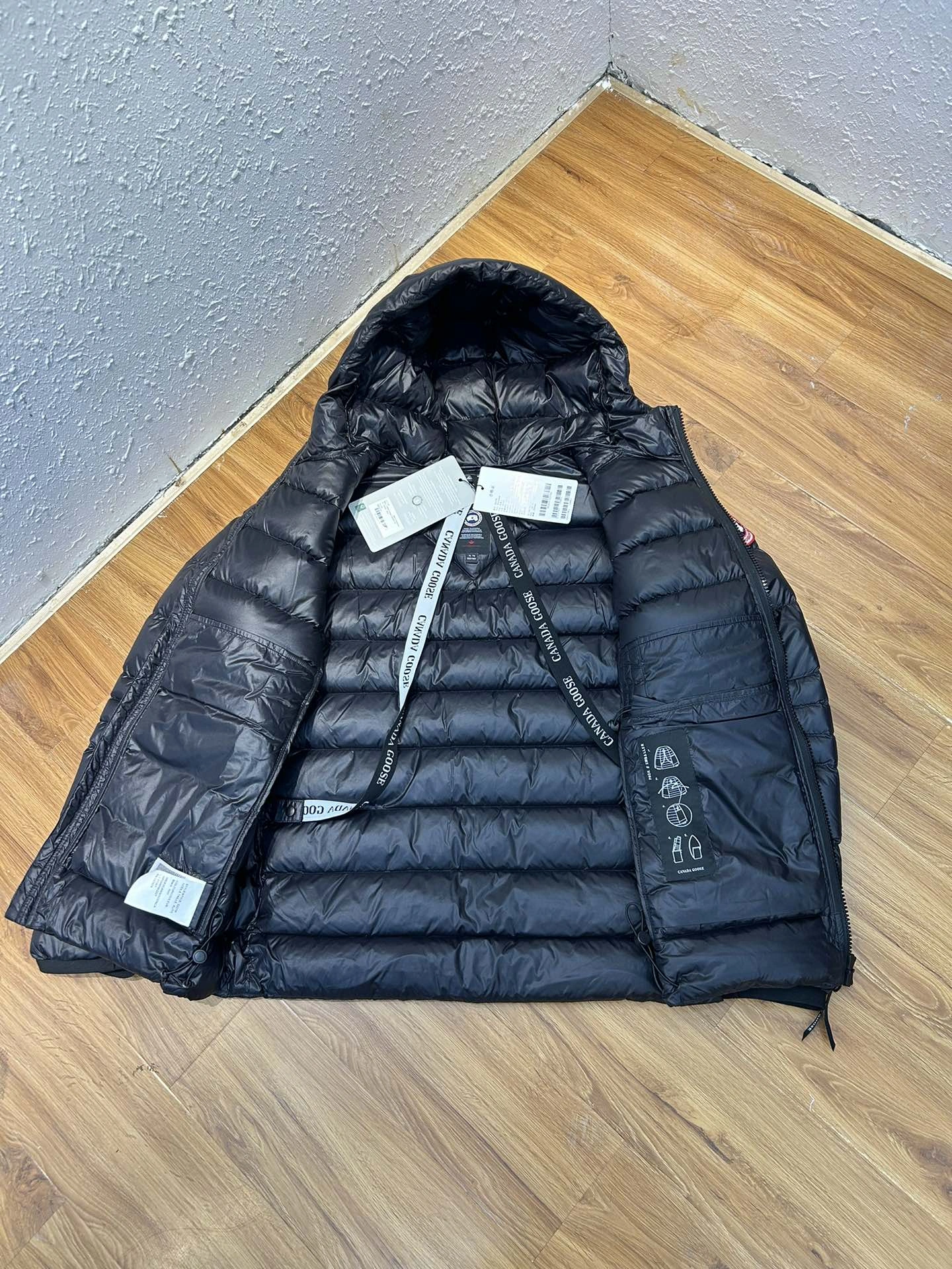 Unisex Canada Goose Down Jackets 106645