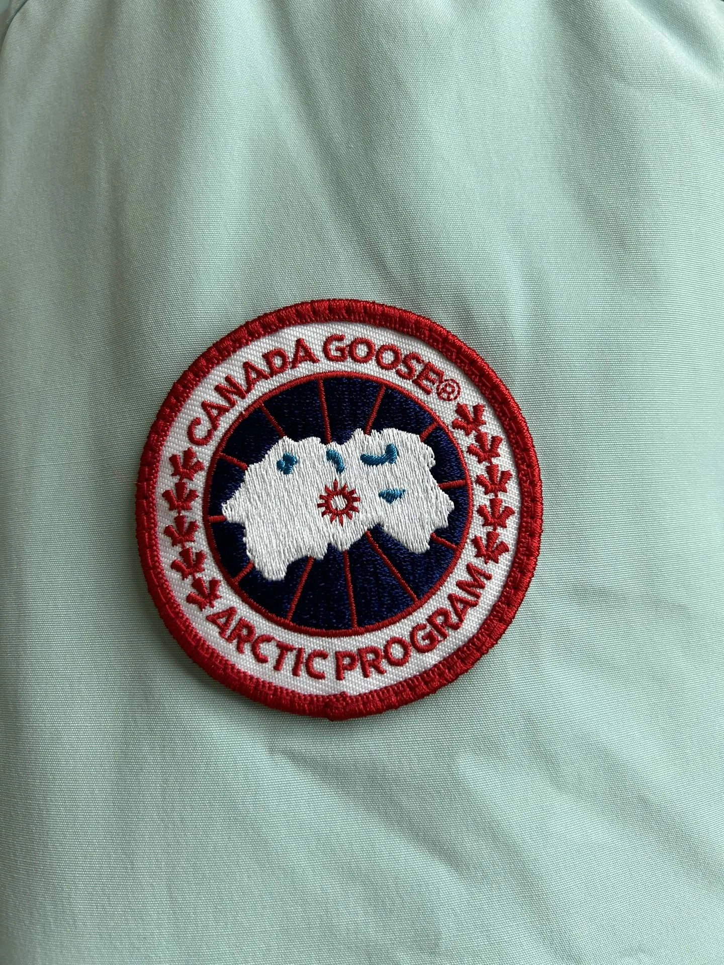 Canada Goose Down Jackets AllSeason 106665