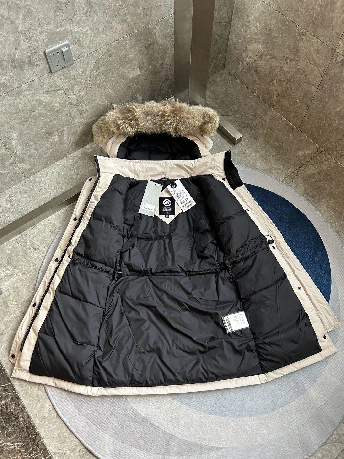 Fashionable Canada Goose Down Jackets 106637