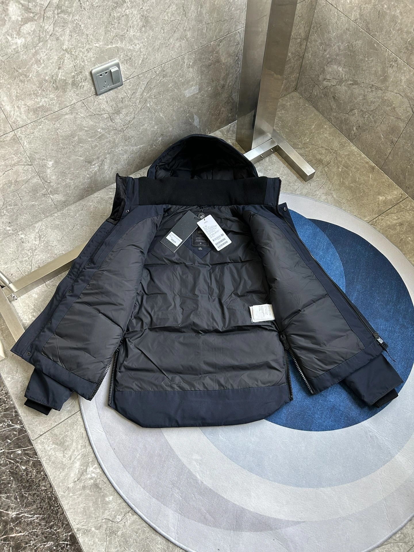 Canada Goose Down Jackets Vibrant 106680