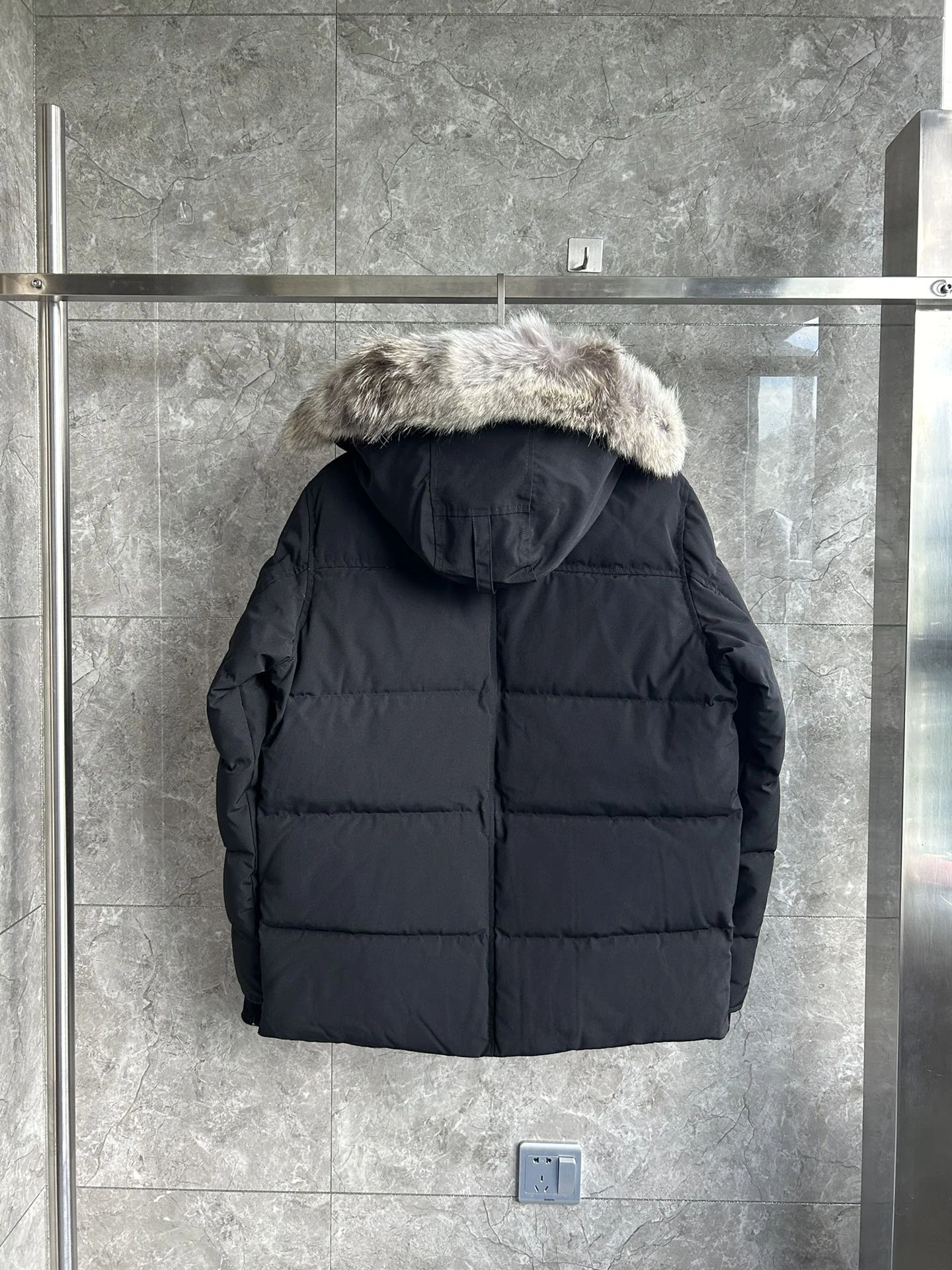 Canada Goose Down Jackets Youthful 106627