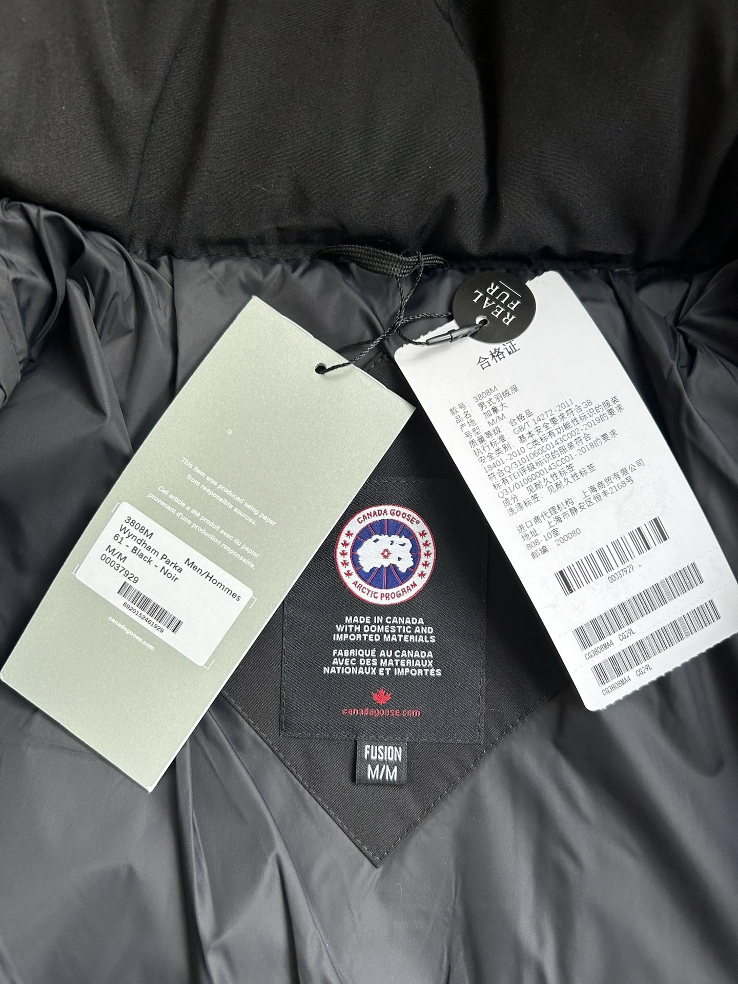 Canada Goose Down Jackets Youthful 106627