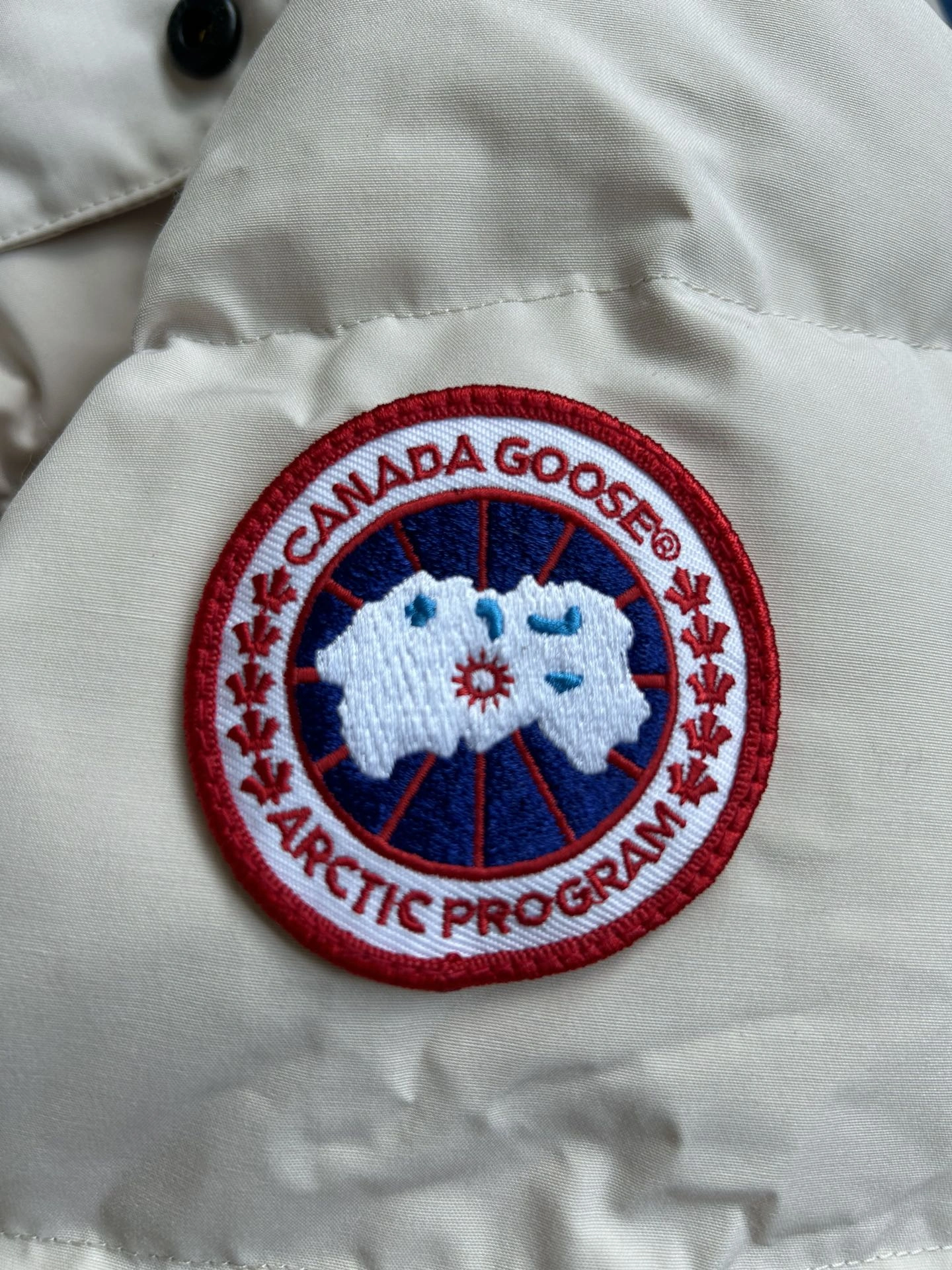 Snug Canada Goose Down Jackets 106625