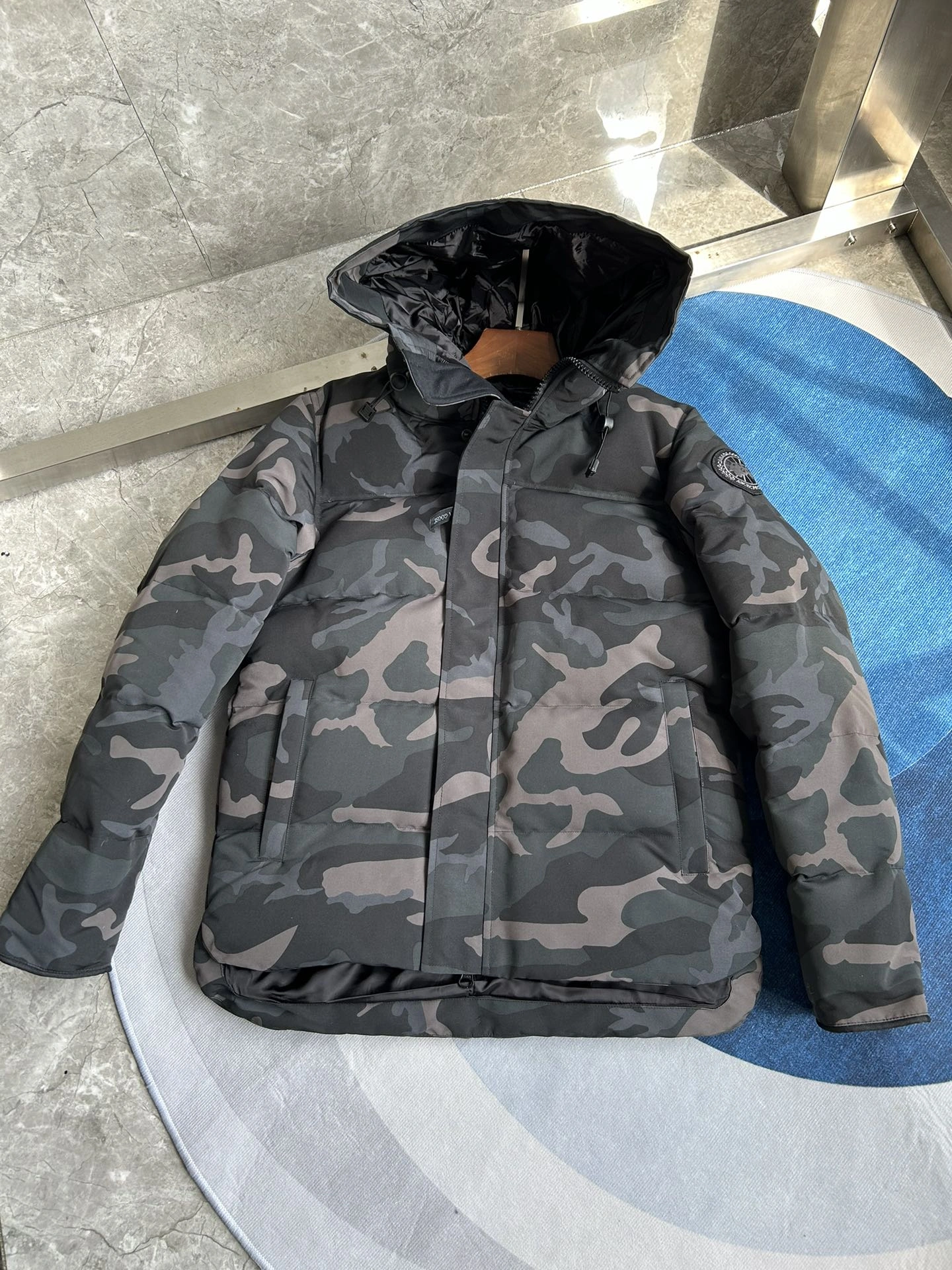 Canada Goose Down Jackets Modern 106599