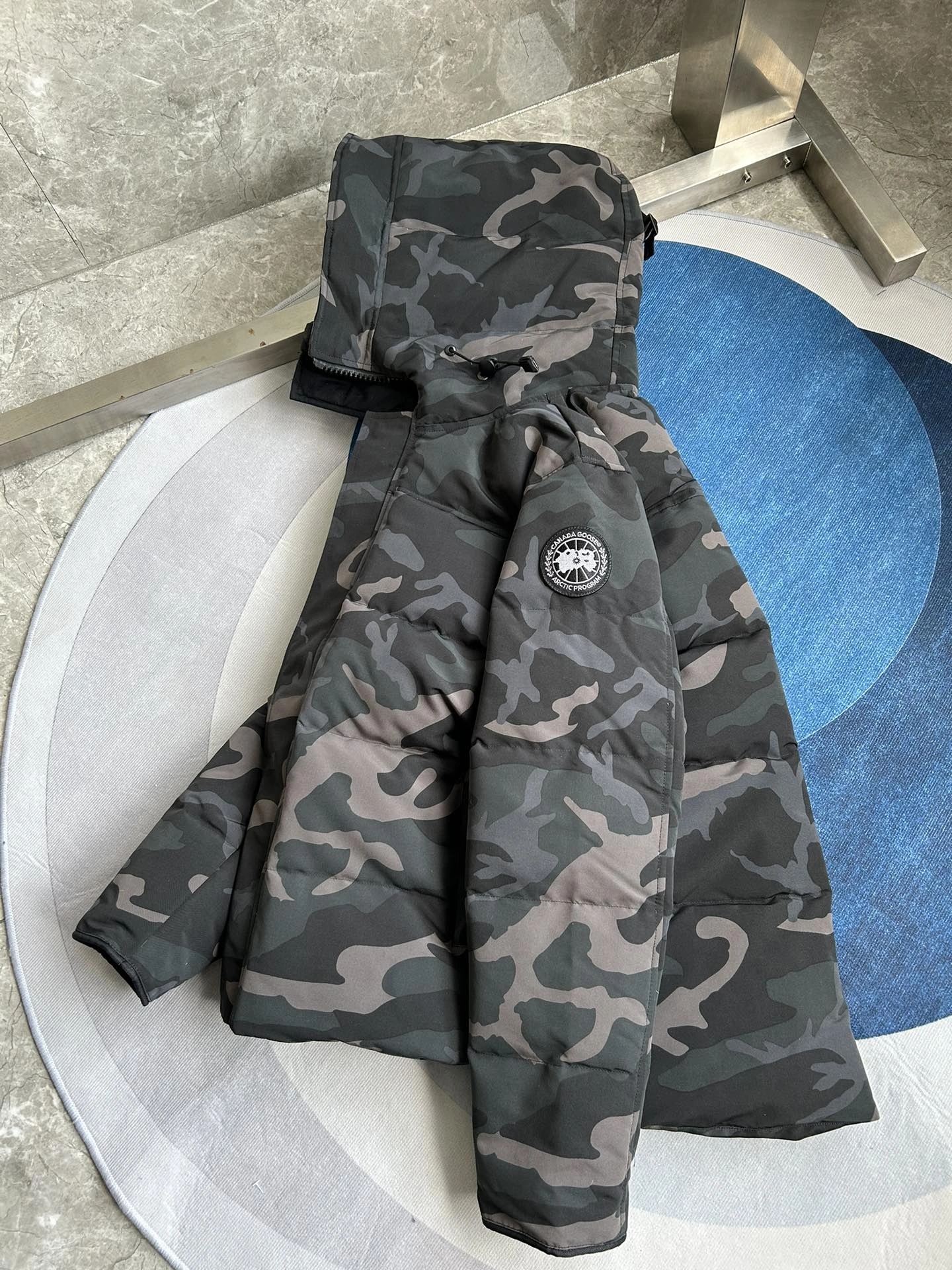 Canada Goose Down Jackets Modern 106599