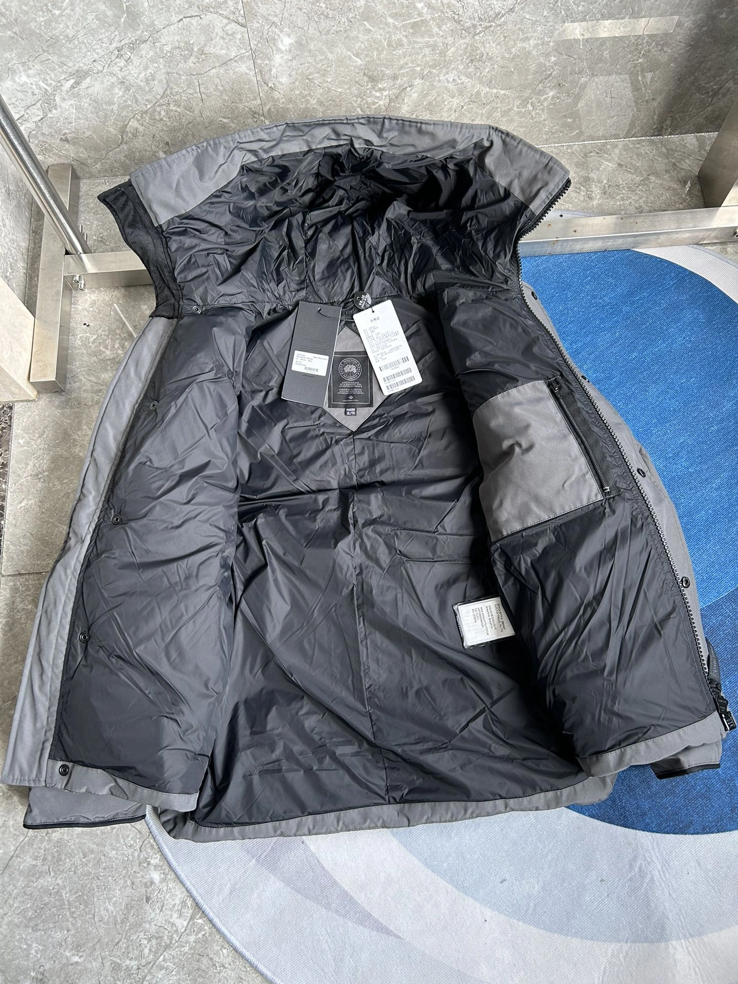 Canada Goose Down Jackets Fashionable 106598