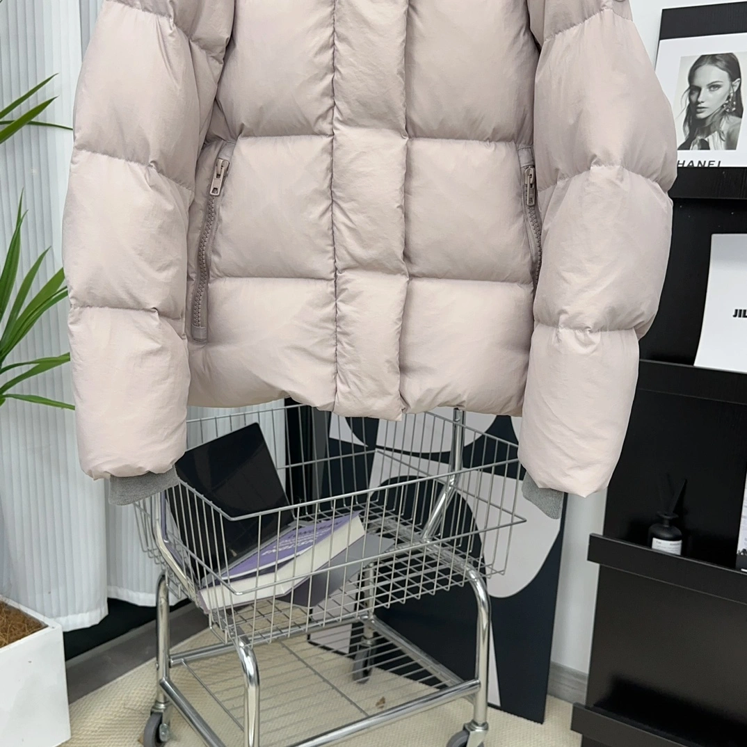 Durable Canada Goose Down Jackets 106576