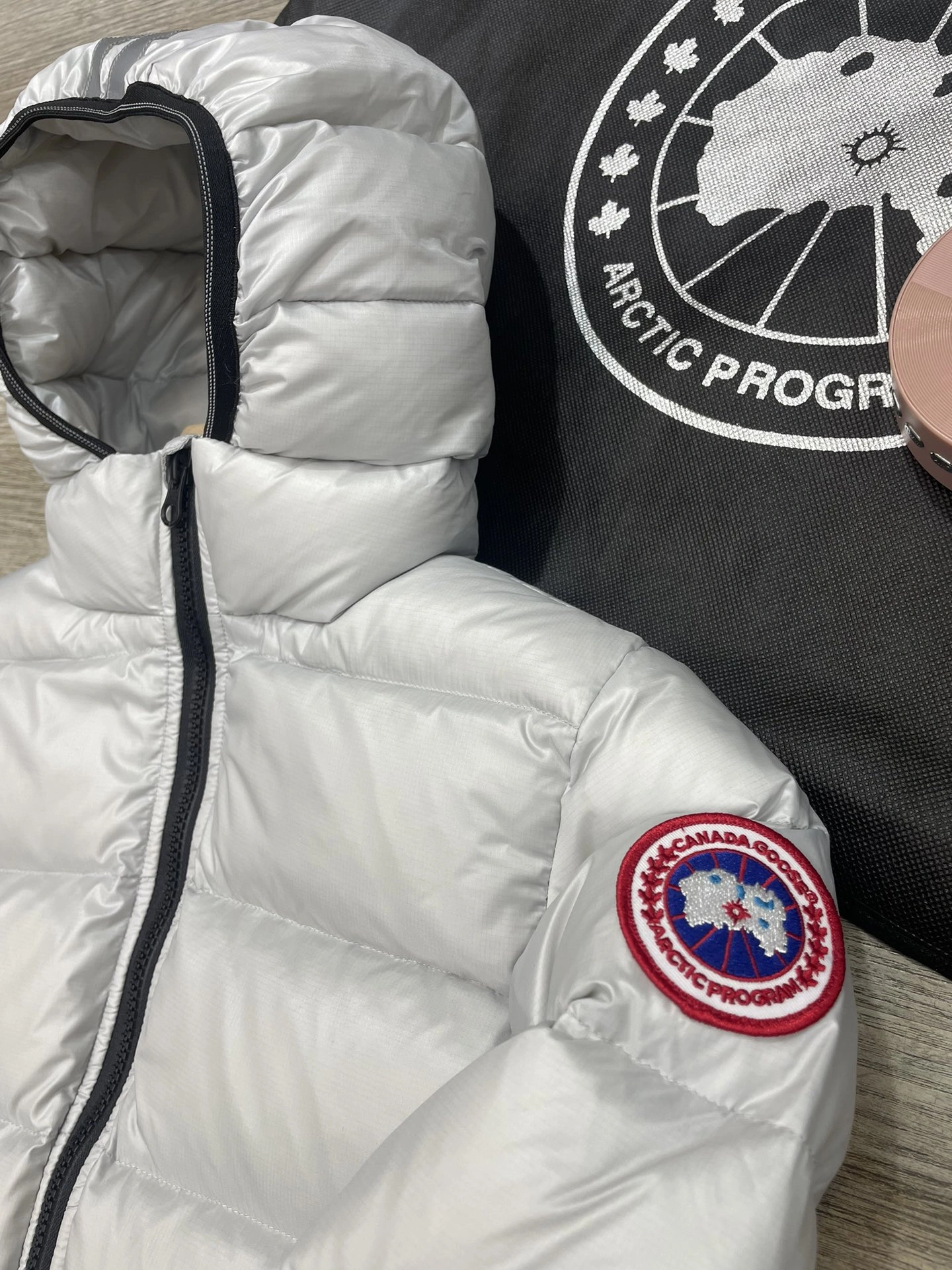 Canada Goose Down Jackets EasyMatch 106570