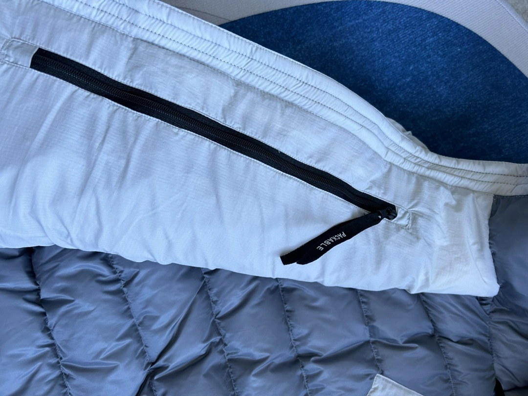Canada Goose Down Jackets ModernLook 106590